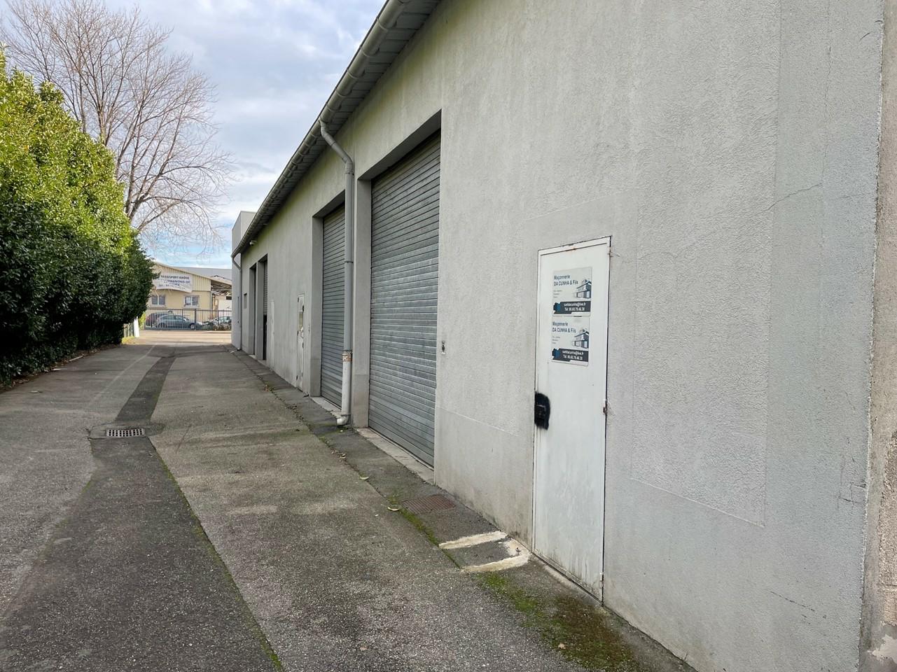 Local d'activité Saint-Symphorien-d'Ozon 305m² Location local d'activité Saint-Symphorien-d'Ozon Rhône OLACT2308110 0